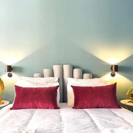 Award-winning Loft Design With View To Douro River Apartament Porto